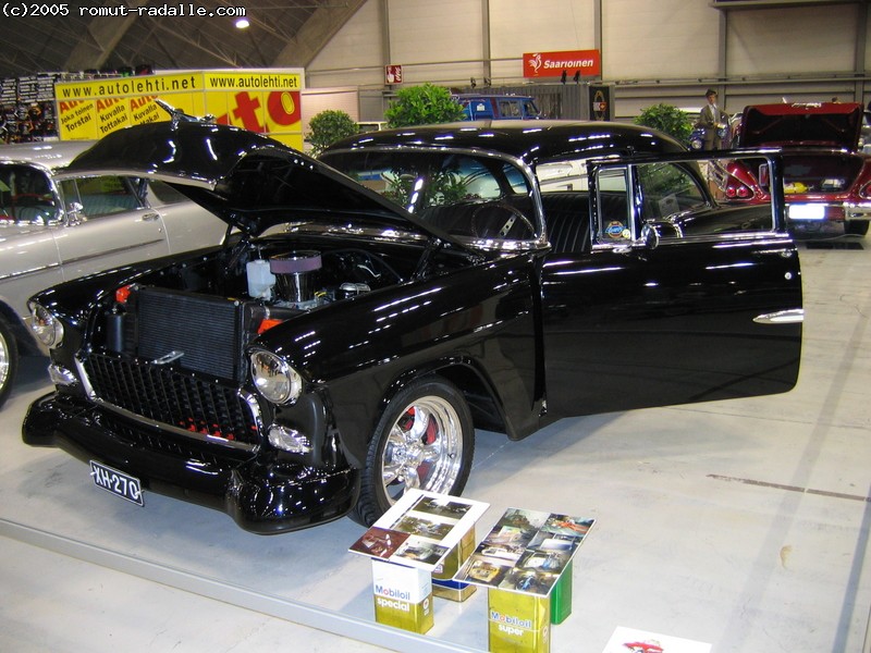 Musta Chevy Bel Air