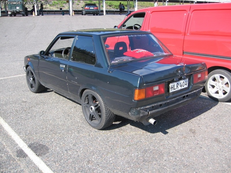 Corolla KE70, musta