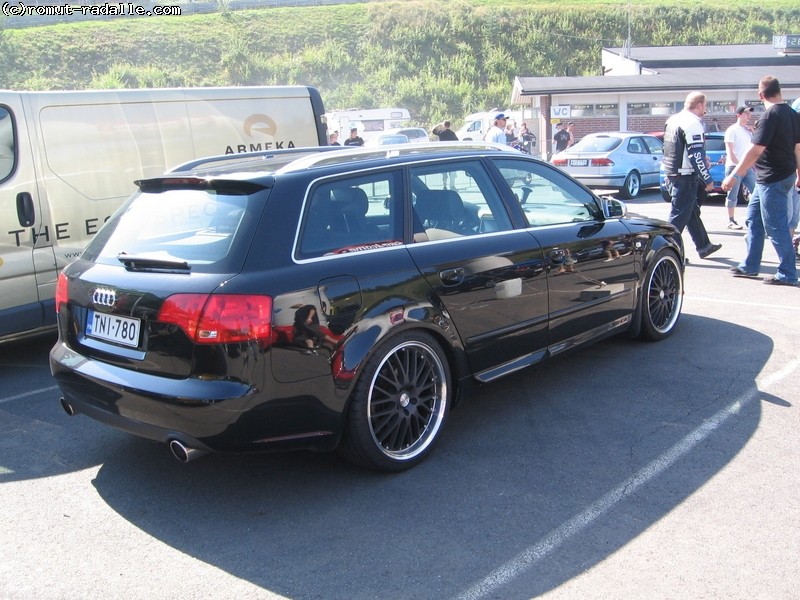 Audi A4 Avant Quattro 2.0T FSI 4x4 2005, Musta