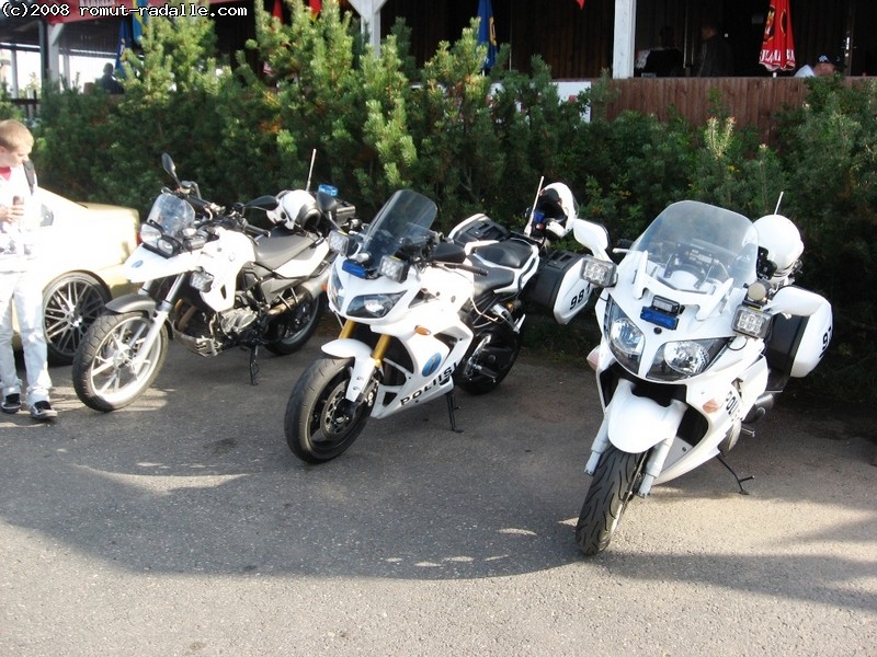 Poliisimoottoripyörät