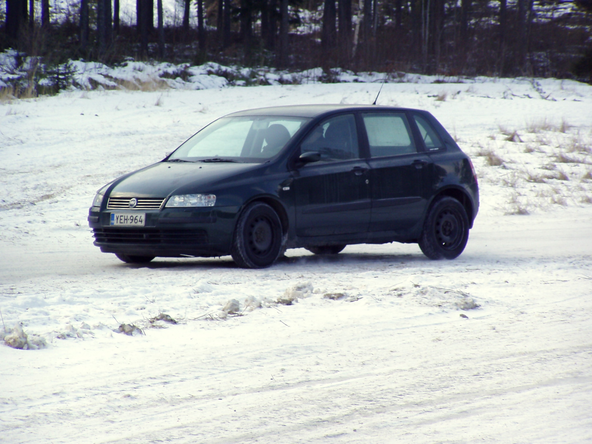 X-Treme talviajot 12.3.2005, Fiat Stilo 1.6 Verde Loden VR vihreÃ¤ 1.6 2002 jÃ¤Ã¤radalla
