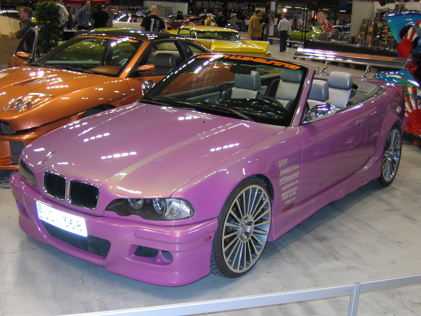 hot rod & rock show 2005, Pink BMW