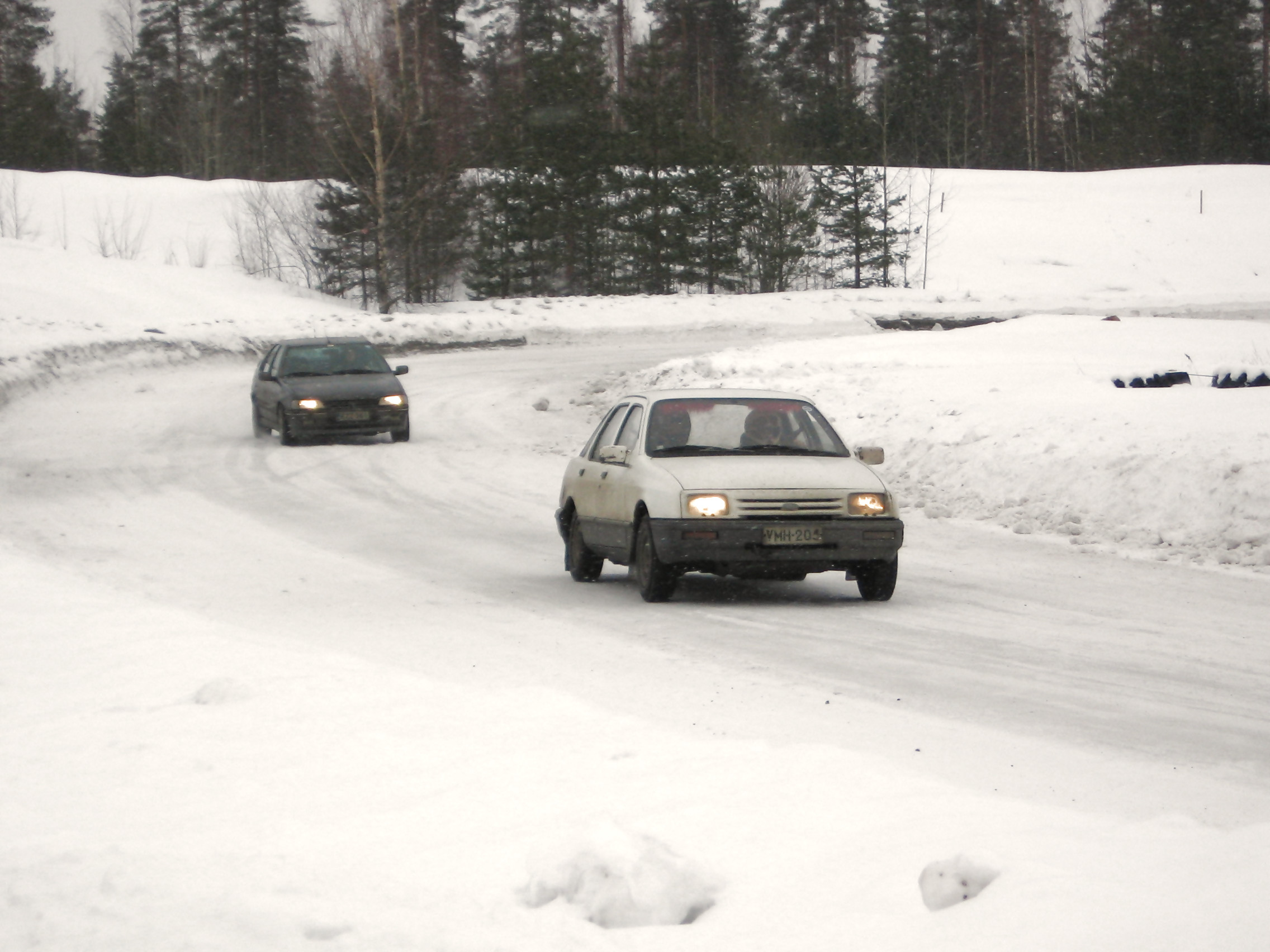 X-treme On Ice 2 18.3.2006 HyvinkÃ¤Ã¤, Valkoinen Ford Sierra