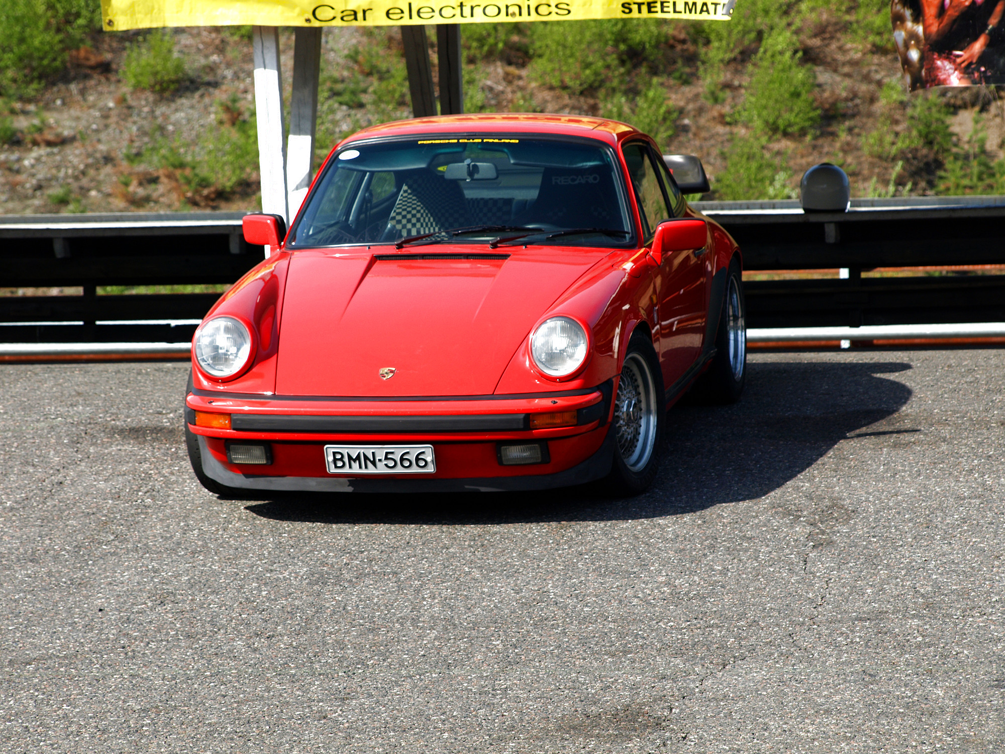 Radalle.com Ahvenisto 14.5.2011, Porsche 911, punainen