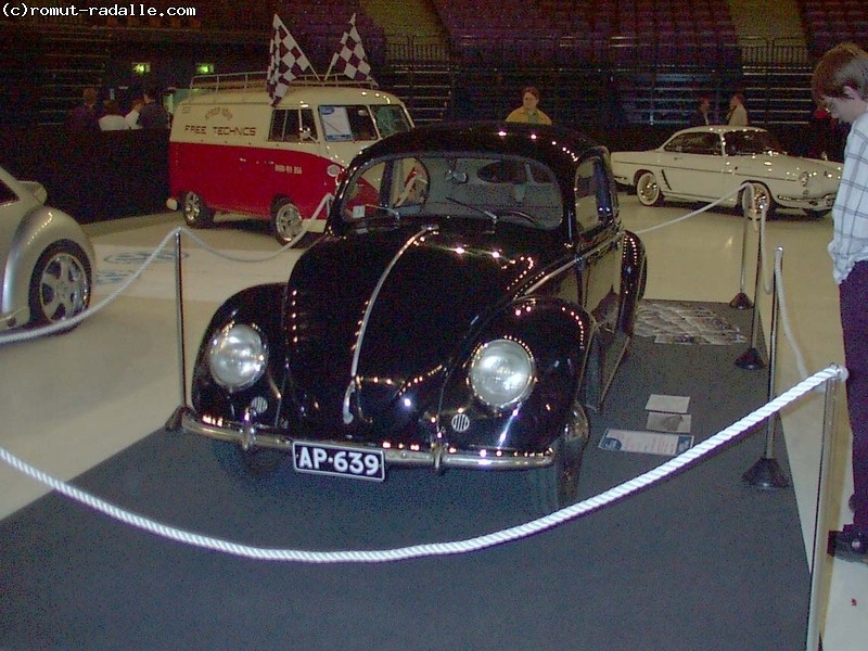 VW Kupla 1950. Ensimmäisiä suomeen tuotuja.