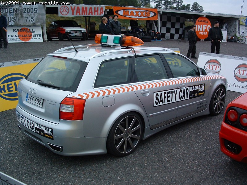 Radalle.com Safety Car Audi