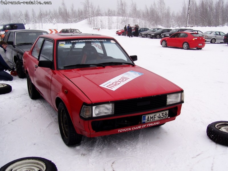 Toyota Corolla KE70, punainen