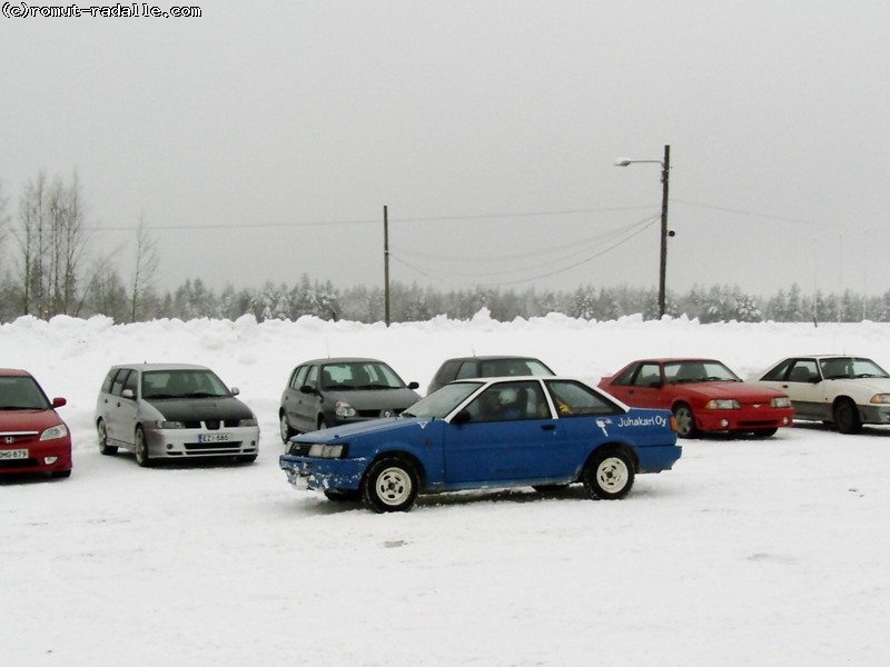 AE86 Corolla GT Sininen