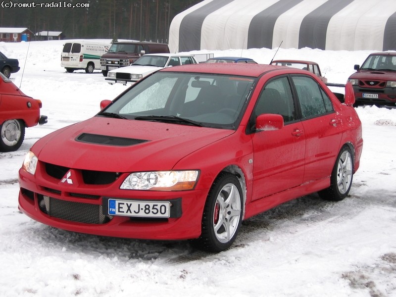 punainen evo 8