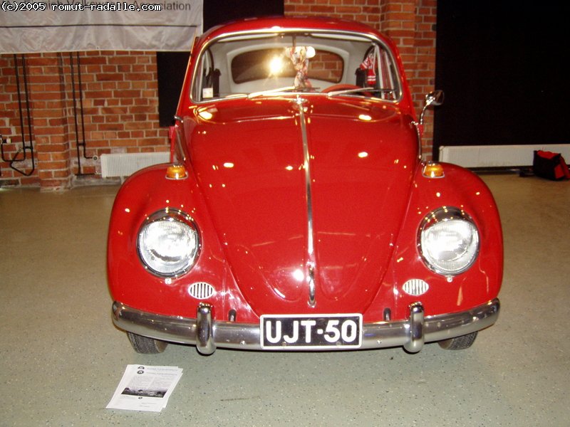 Punainen VW Kupla