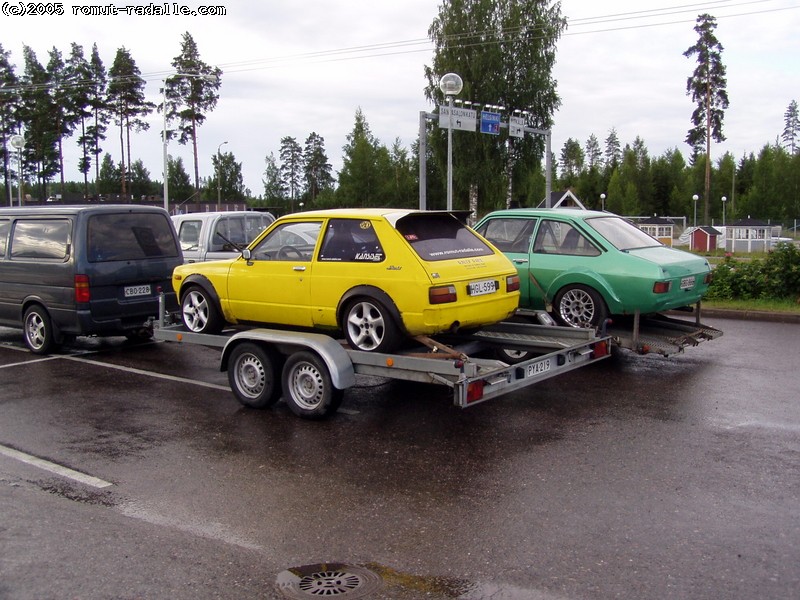 Starlet ja Escort trailereilla