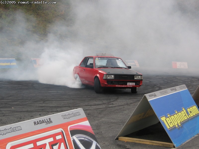 Toyota Corolla DX Burnout