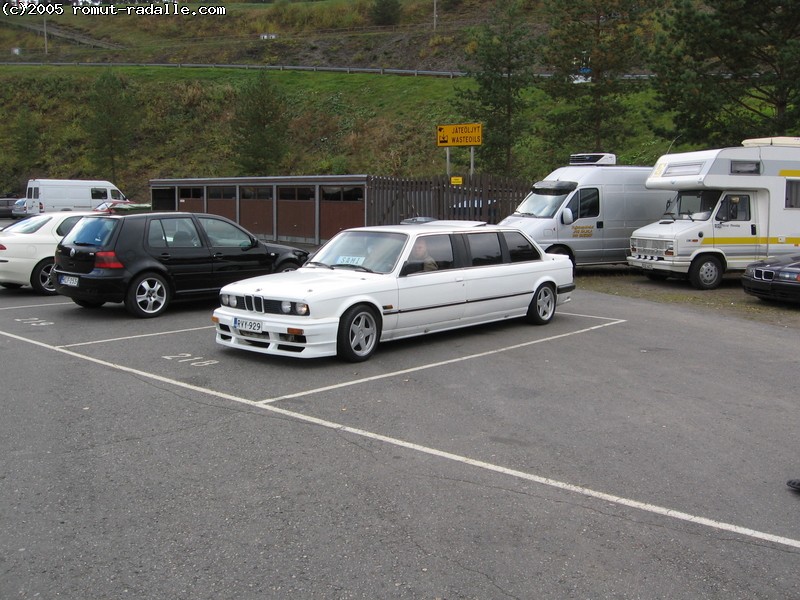 White BMW limousine