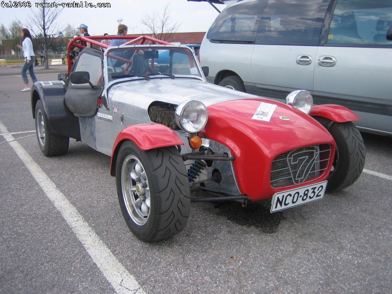 Lotus Seven ja Yokohama A048