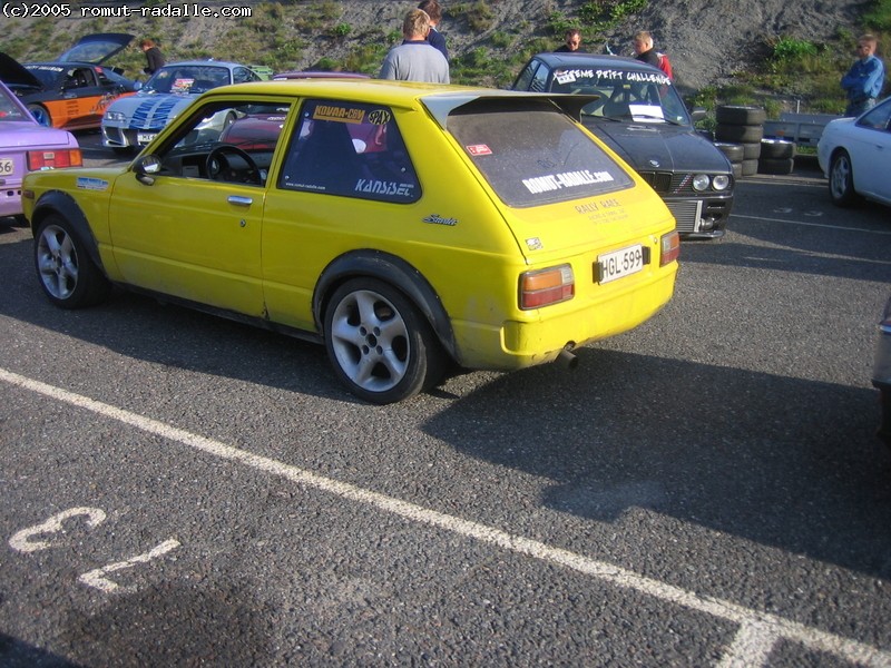 Toyota Starlet KP60 1980, Keltainen