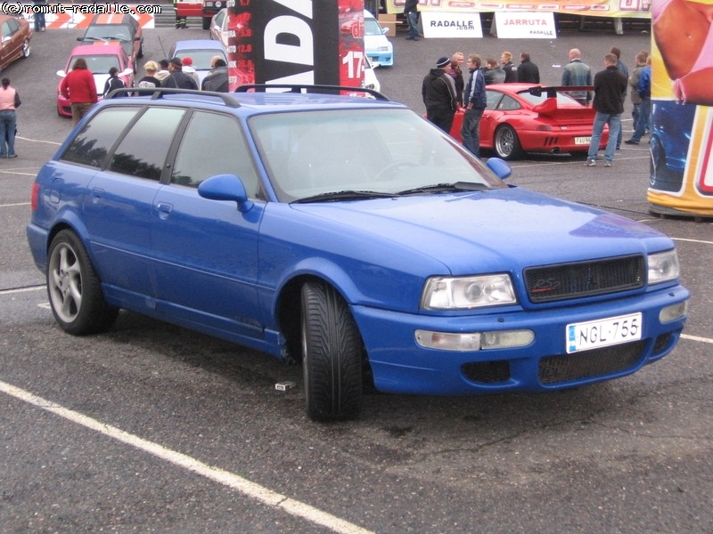 Audi RS2