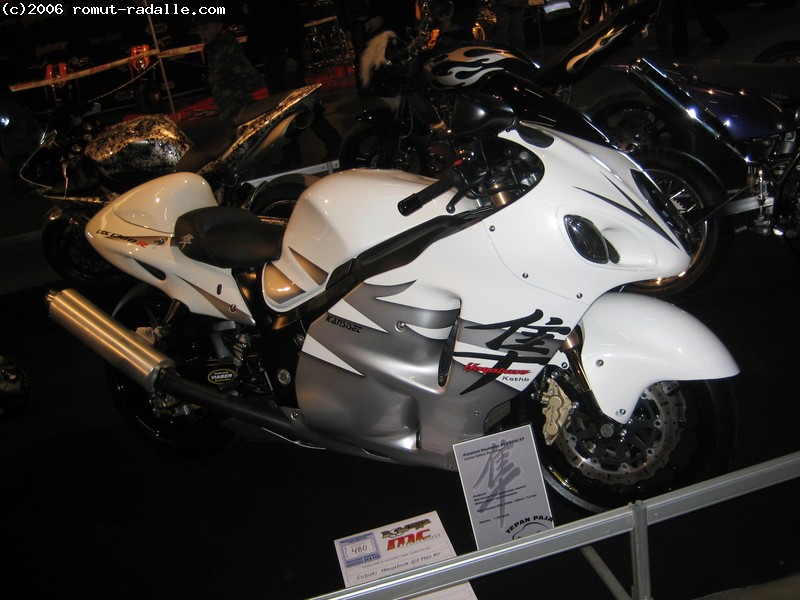 Valkoinen Kansiset Hayabusa GSX 1300 RT