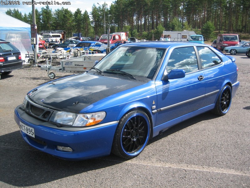 Sininen Saab