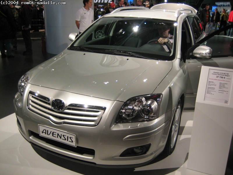 Hopeinen Toyota Avensis 2.2 D-4D 150 Luxury Technical Wagon