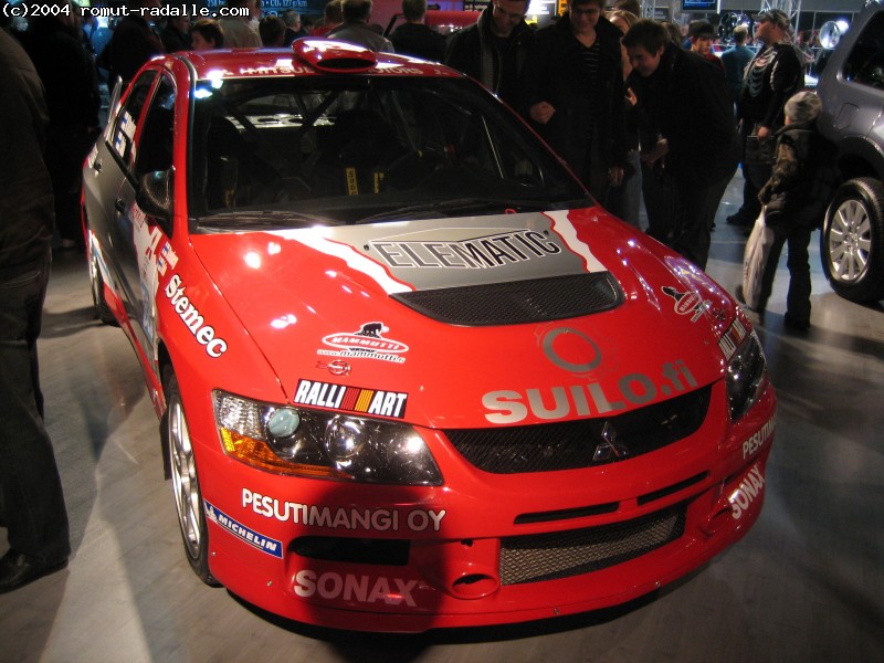 Mitsubishi Evo IX kilpa-auto, punainen