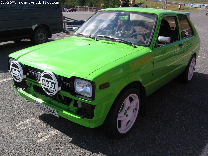 Limen Vihreä Toyota Starlet P6