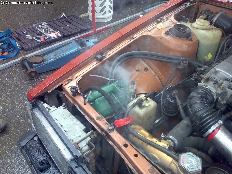 Corolla höyryää