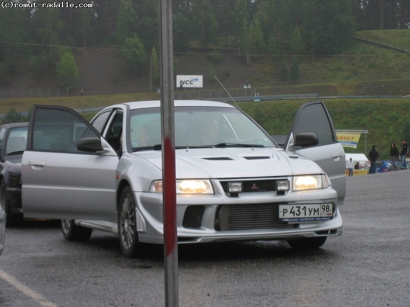 Mitsubishi Evo 7?