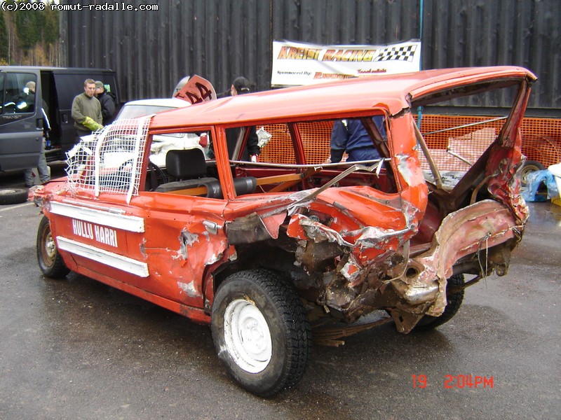 Toyota Crown kasassa