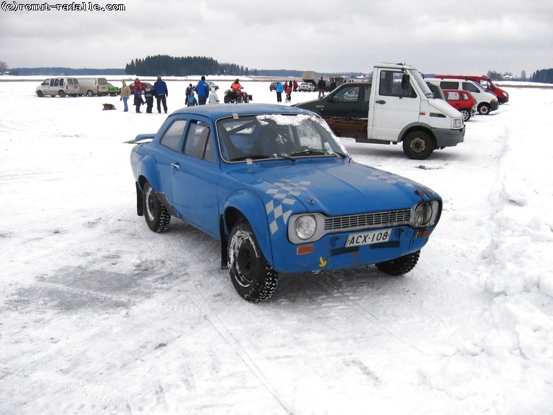 Ford Escort MK1 sininen