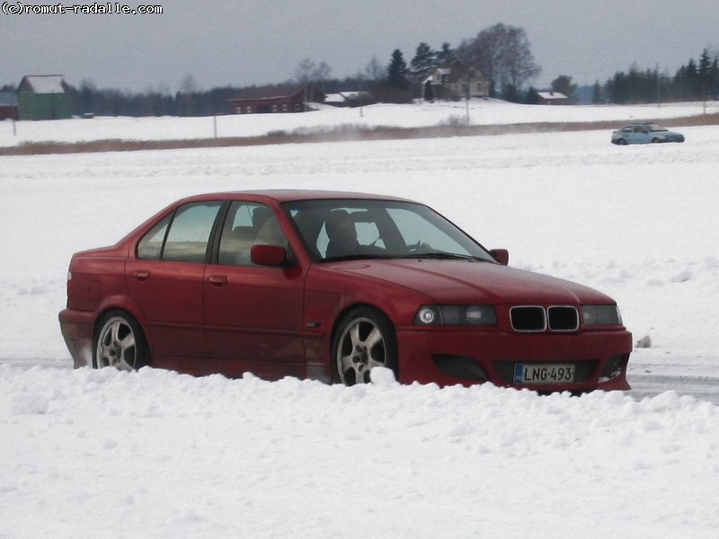 Punainen BMW