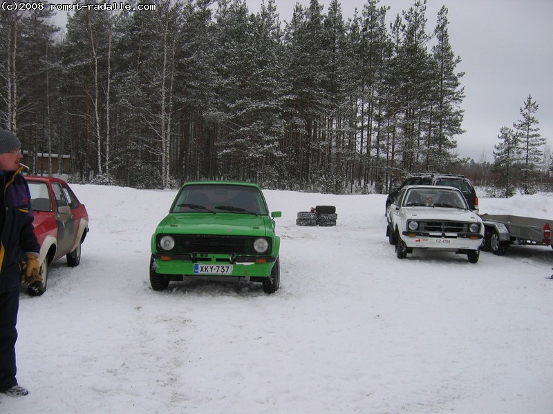 Vihreä MK2 Ford Escort