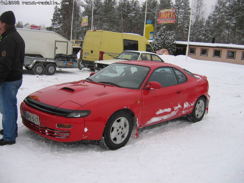 Punainen Toyota Celica