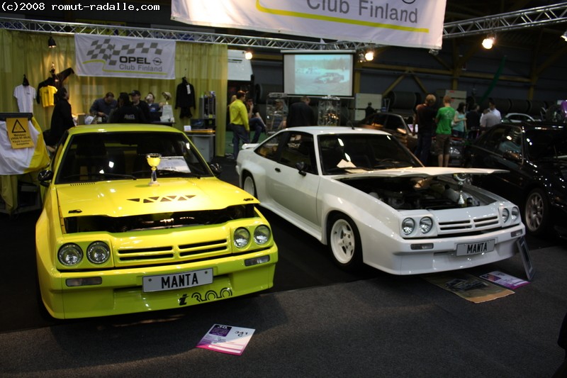 Keltainen ja valkoinen Opel Manta