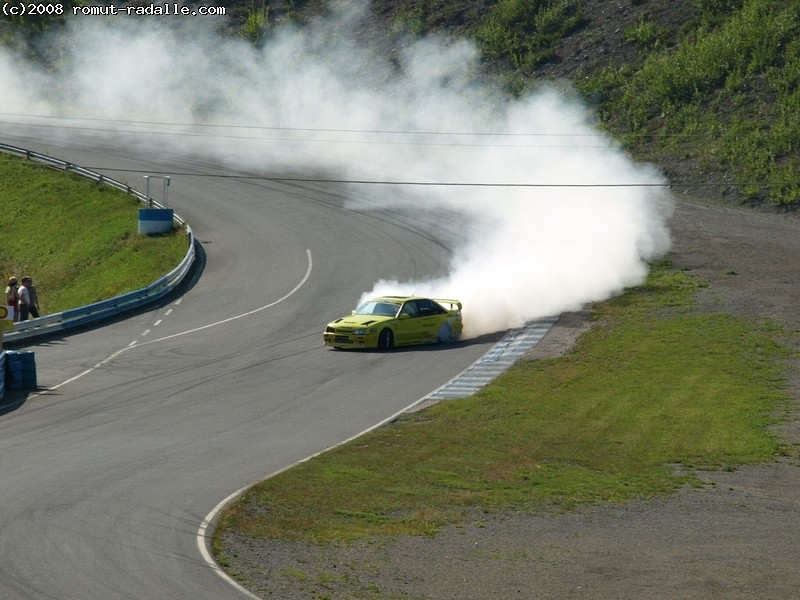 Opel Omega drifting