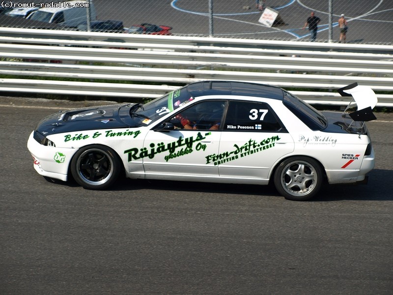 Nissan Skyline