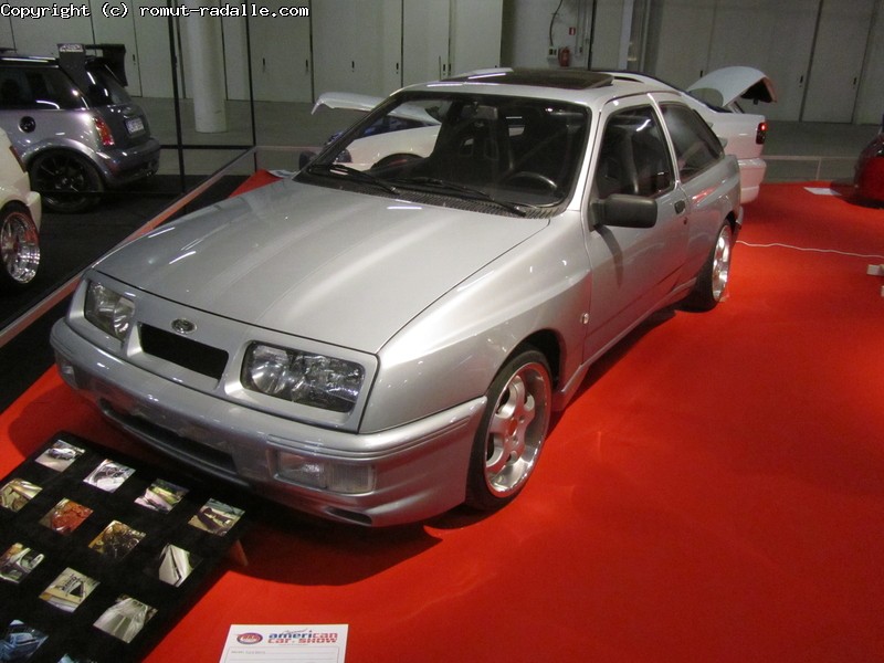 Hopeinen Ford Sierra mk1 3D hatchback