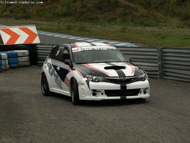 Timeattack Subaru Impreza kilpa-auto