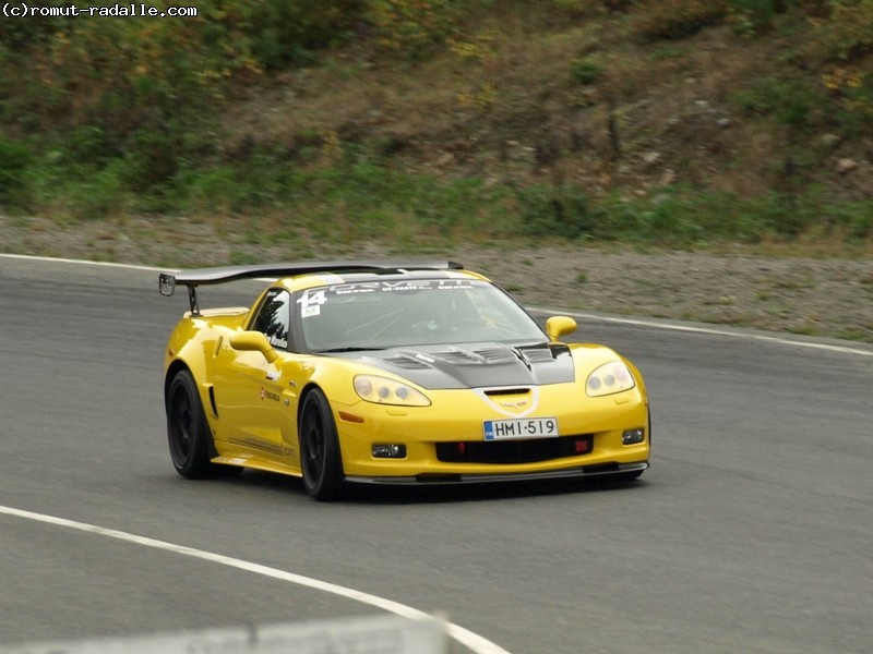 Keltainen Chevrolet Corvette ZR-1