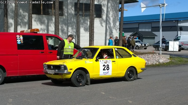 Keltainen pikku-Corolla