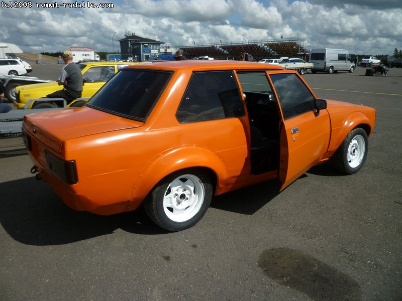 Harrin Oranssi Corolla