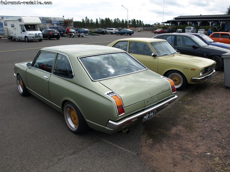 Toyota Carina, pystylamppu