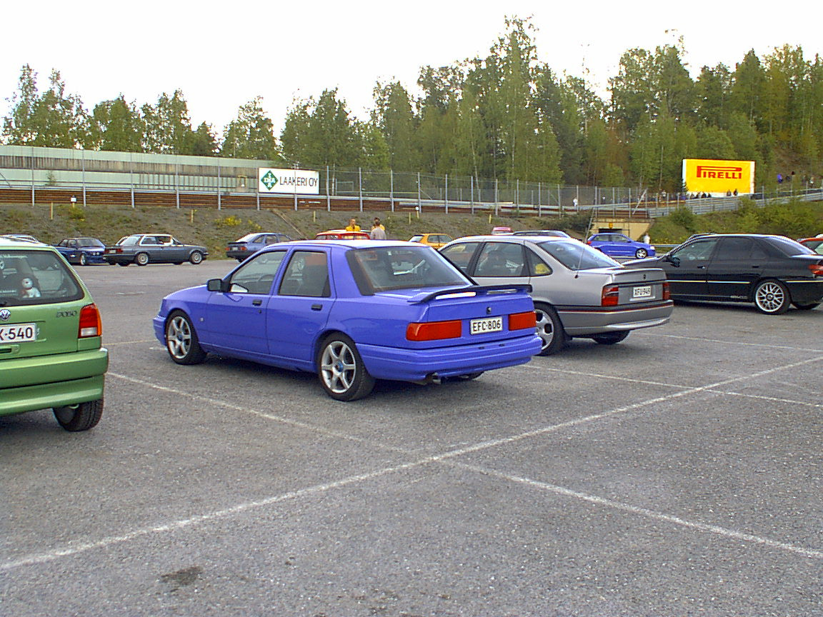 Radalle.com ratailta 24.05.2001 Ahvenisto, Ford Sierra