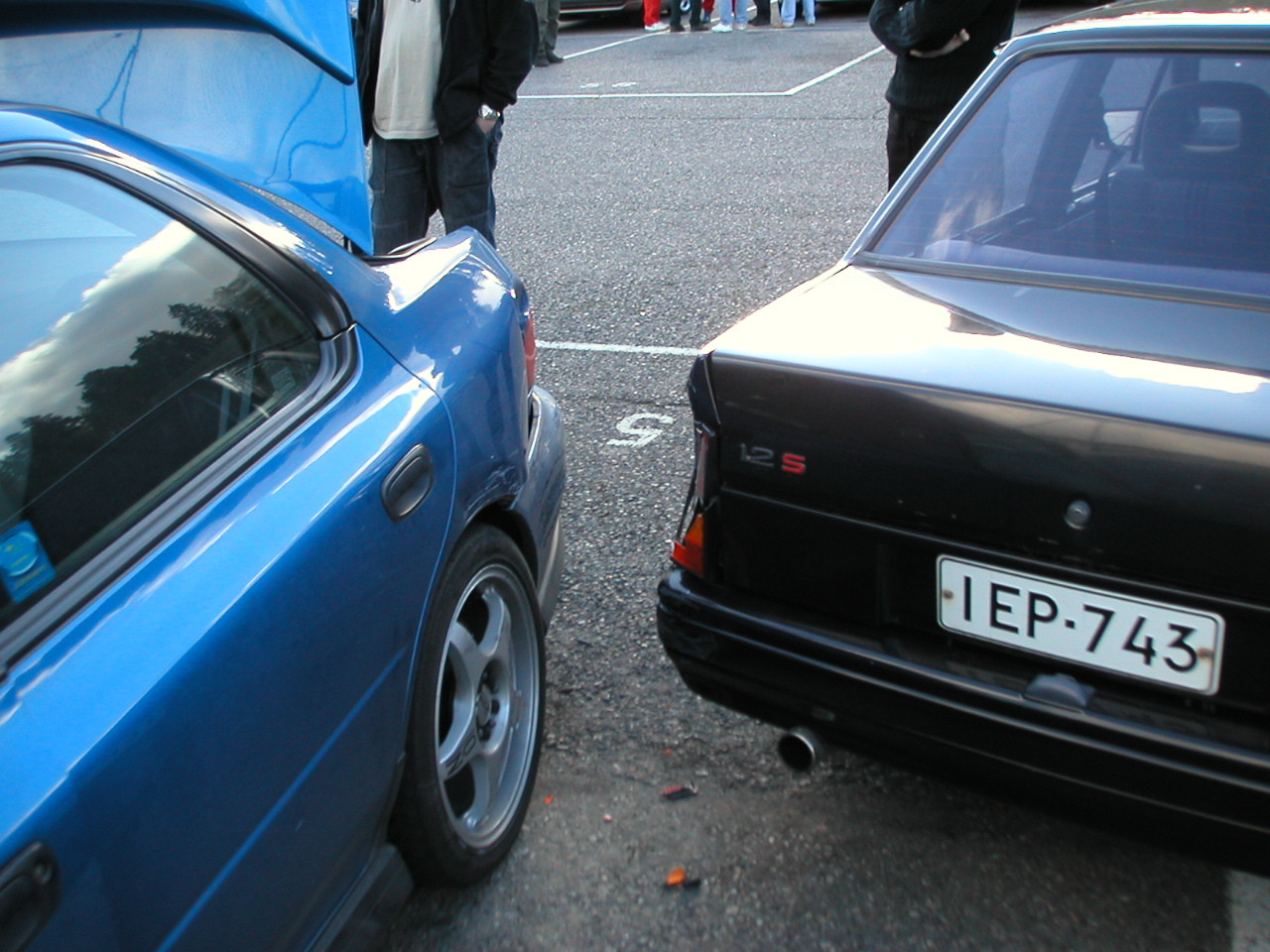 TAK ratapÃ¤ivÃ¤ 1.10.2004, Subaru sai hittiÃ¤ corsalta joka valui katoksen alta ilman kuljettajaa.