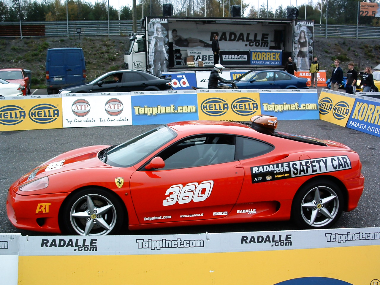Radalle.com ratapÃ¤ivÃ¤ 3.10.2004, Ferrari 360 modena Safety Car