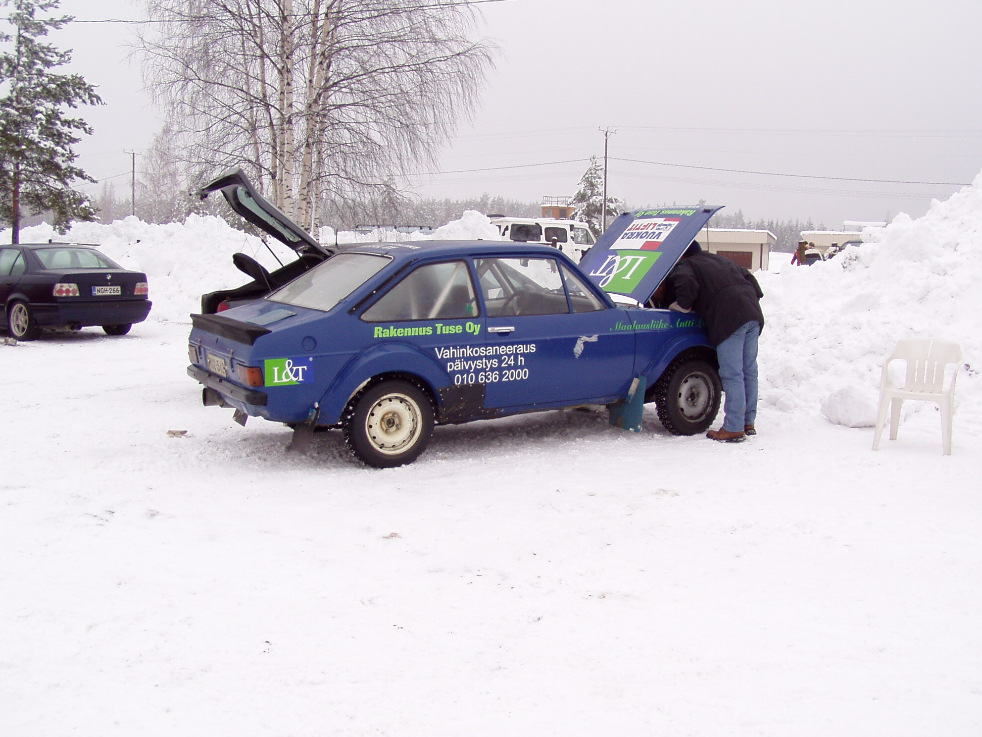 Radalle.com jÃ¤Ã¤ratapÃ¤ivÃ¤t 5.2.2005, HyvinkÃ¤Ã¤, Sininen MK II Ford Escort