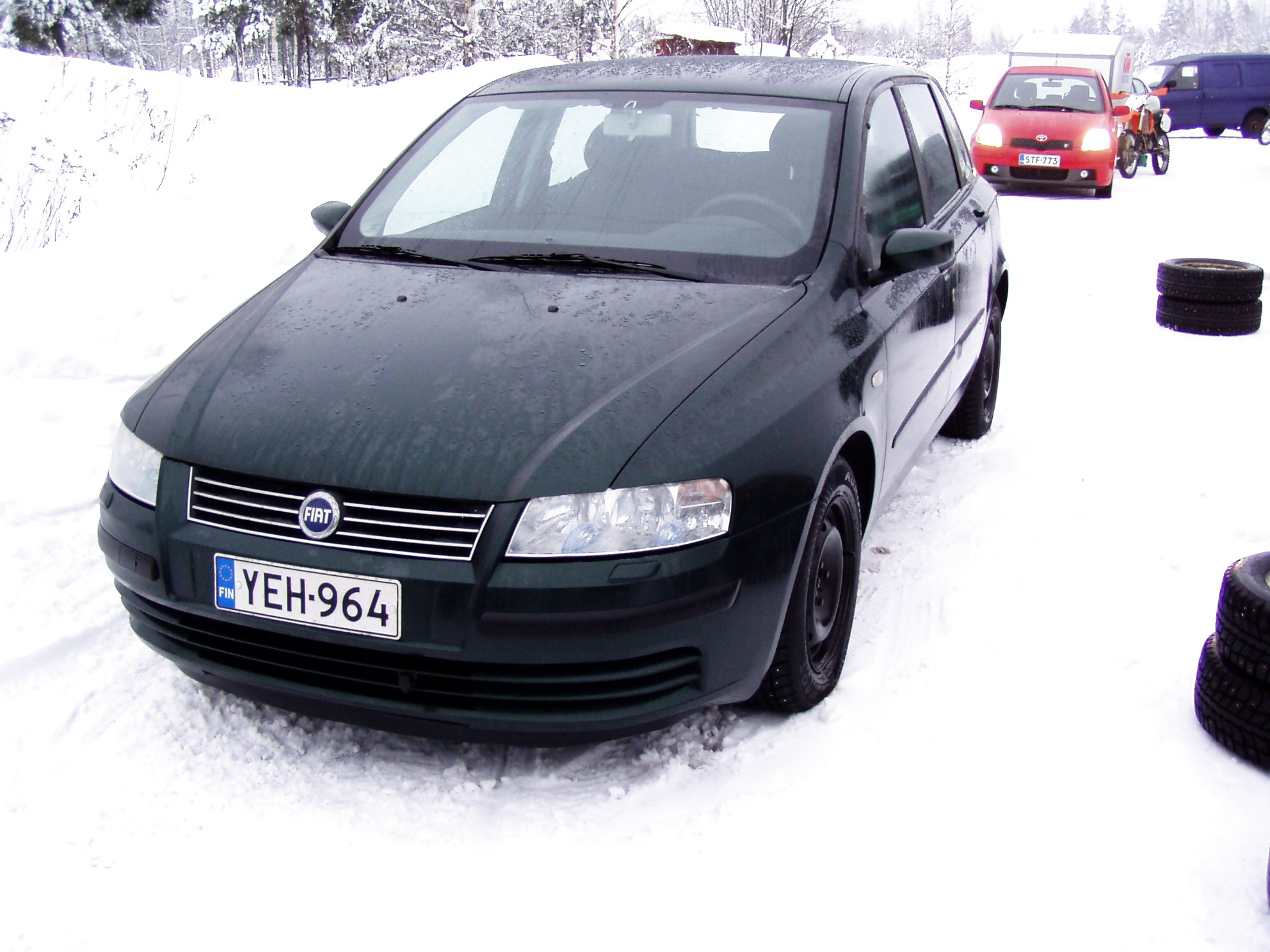 Radalle.com jÃ¤Ã¤ratapÃ¤ivÃ¤t 5.2.2005, HyvinkÃ¤Ã¤, Fiat Stilo 2002 1.6 Verde Loden VR Green VihreÃ¤