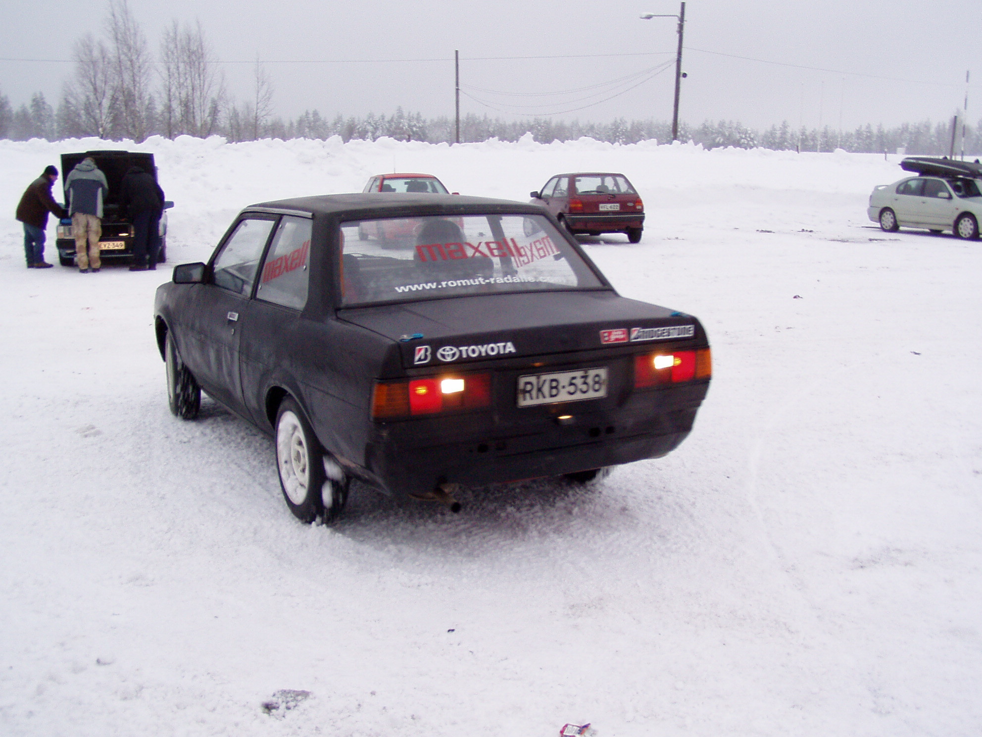 Radalle.com jÃ¤Ã¤ratapÃ¤ivÃ¤t 5.2.2005, HyvinkÃ¤Ã¤, Mattamusta DX Corolla KE70