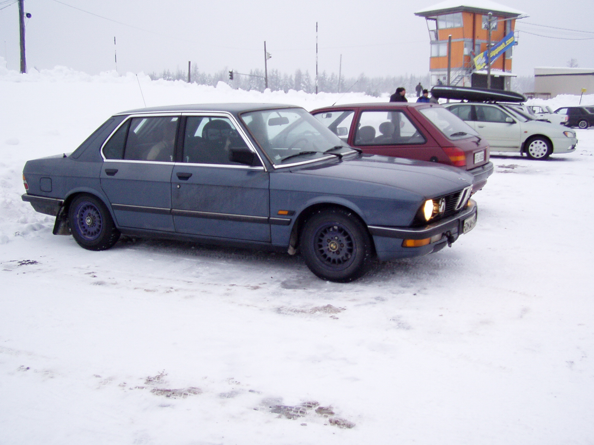 Radalle.com jÃ¤Ã¤ratapÃ¤ivÃ¤t 5.2.2005, HyvinkÃ¤Ã¤, BMW