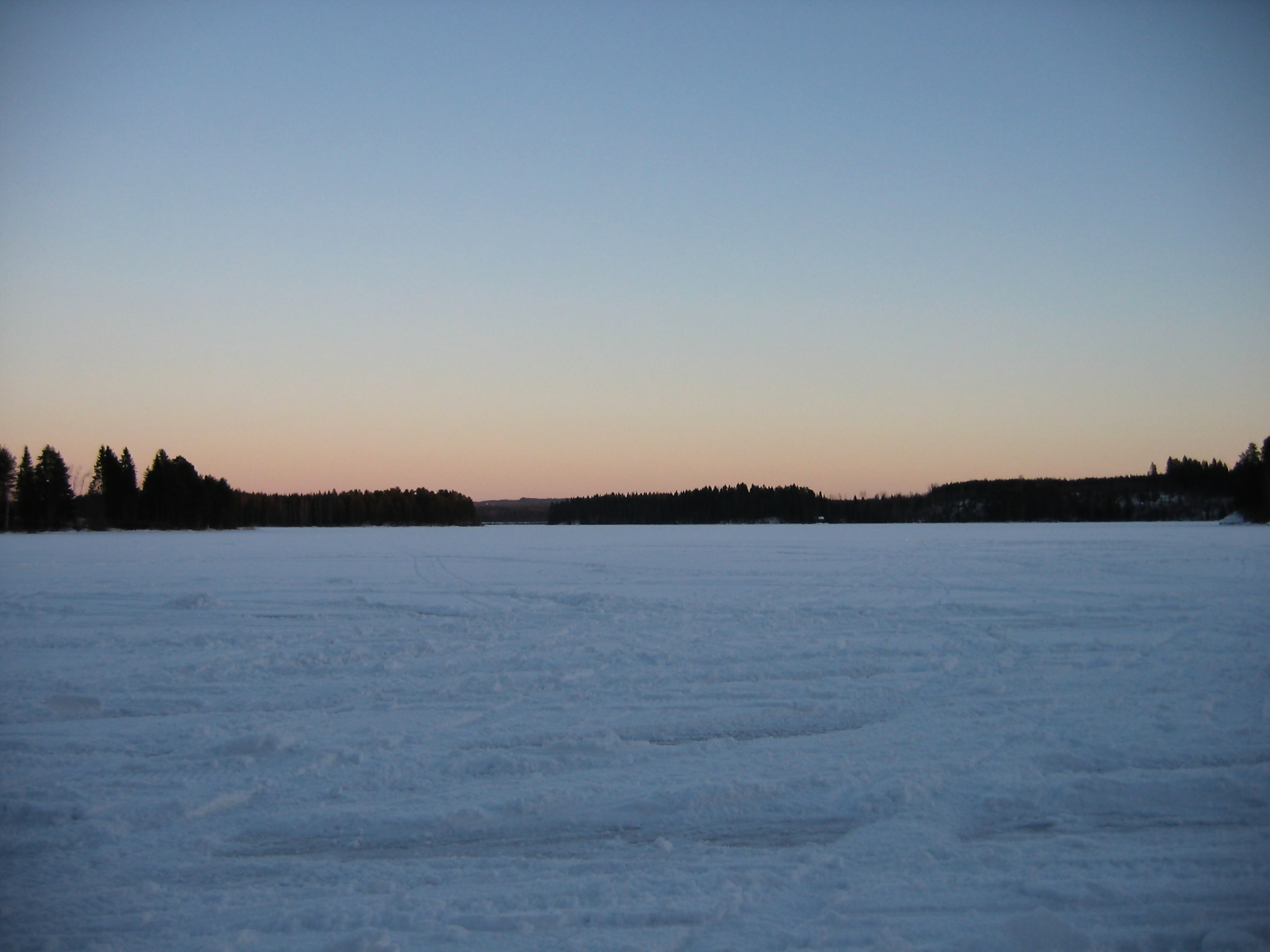 uusivuosi 05 kaverin mÃ¶killÃ¤, mÃ¶kkimaisemaa