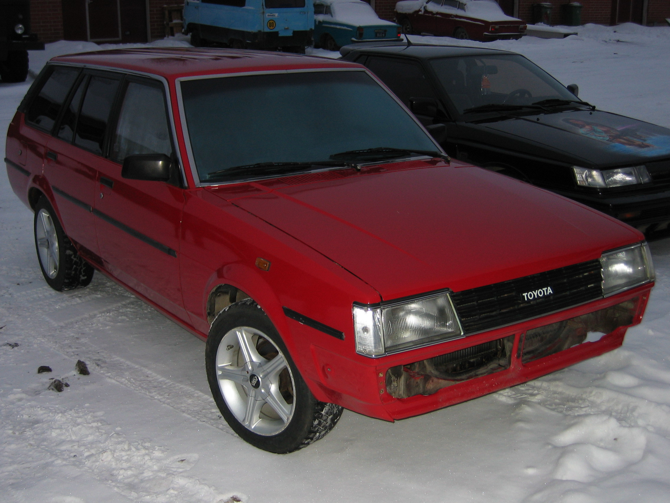 Kaverien autot, entiset & nykyiset, Toyota Corolla DX Wagon